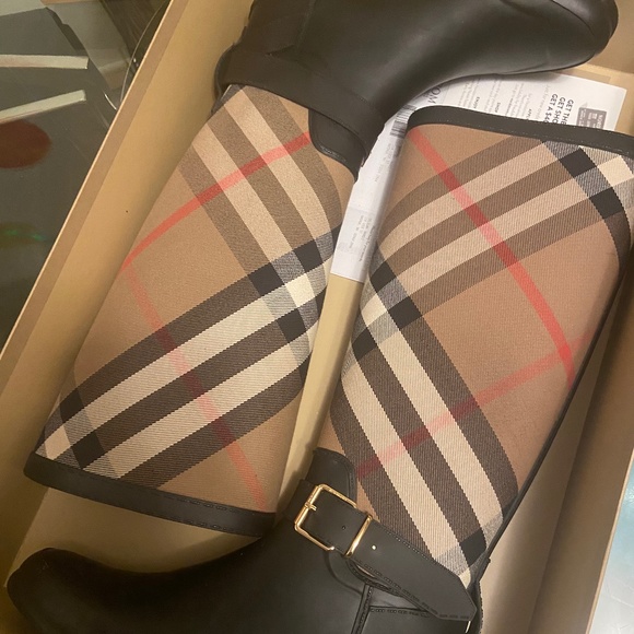 Burberry Shoes - Burberry Check Rainboots